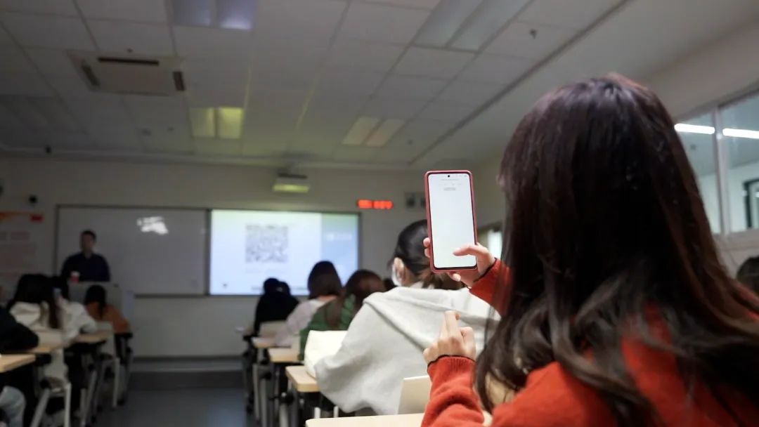 计算机专业的同学